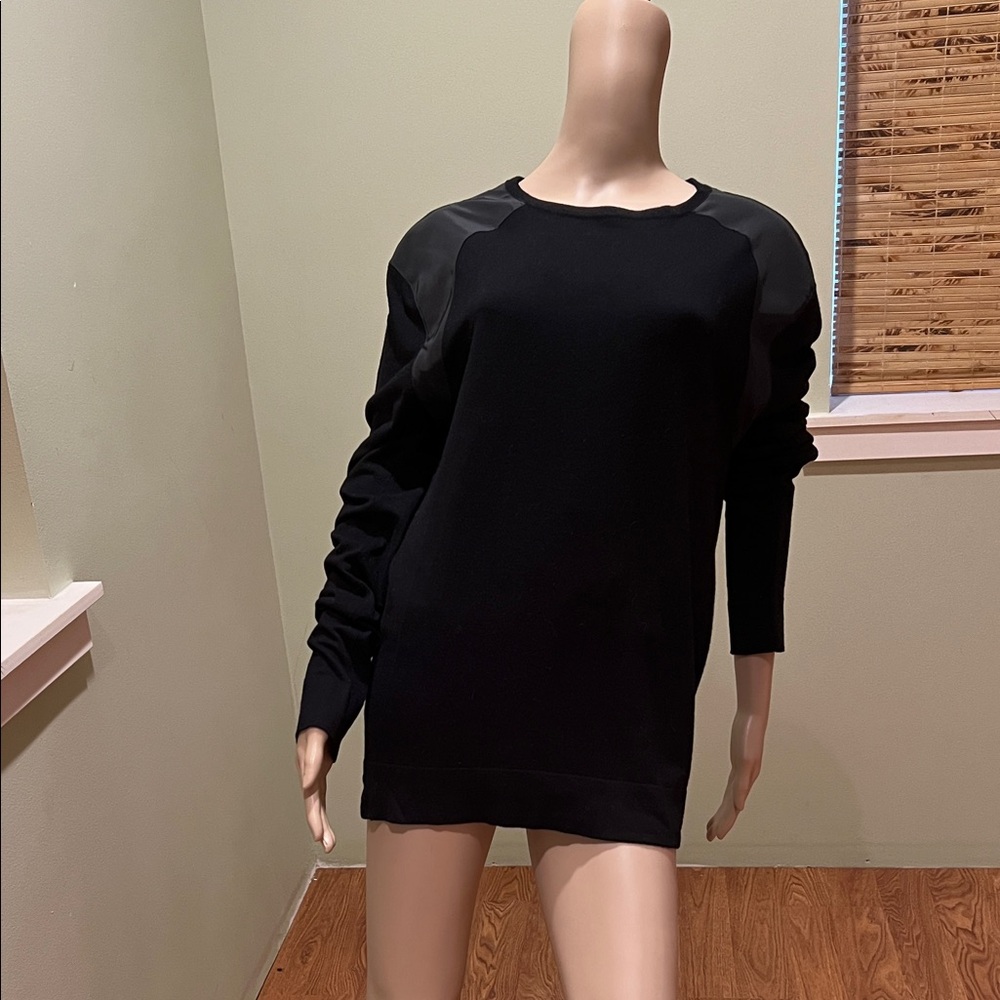Black Long Sleeve Pullover Sweater NylonTrim Size